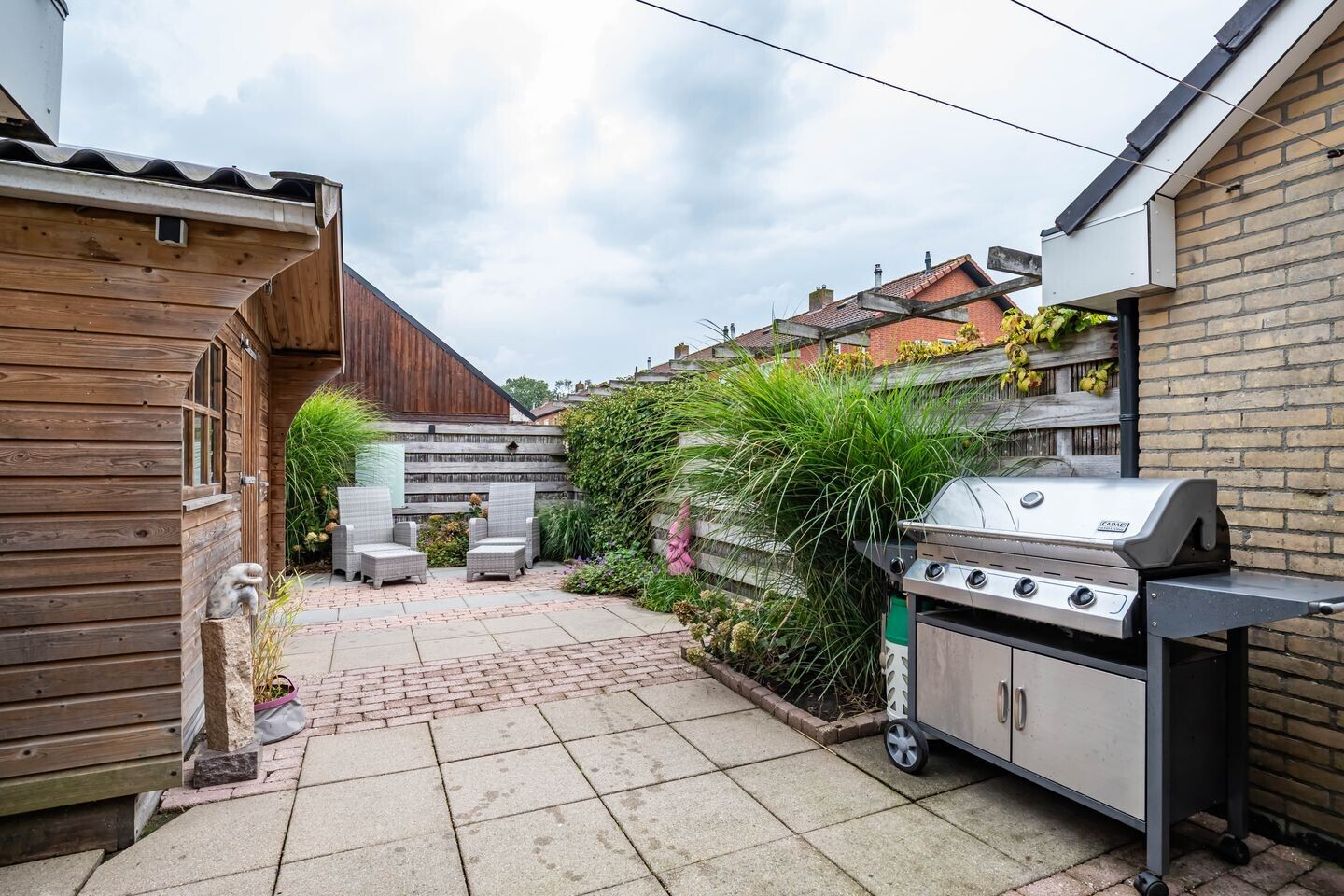 Tussenwoning te koop: Sjoerd Pieters Hoekstraweg 30, Sumar