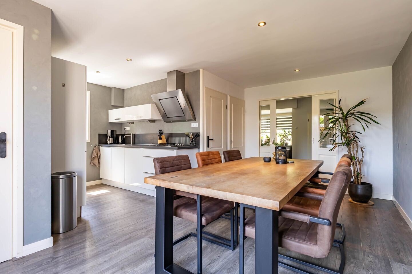 Hoekwoning te koop: José Vigevenoweg 11, Sumar