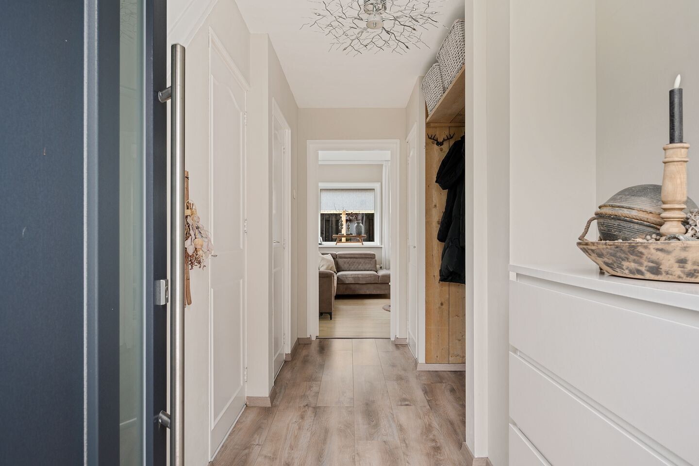 Vrijstaande woning te koop: Fiifhuzen 32, Harkema