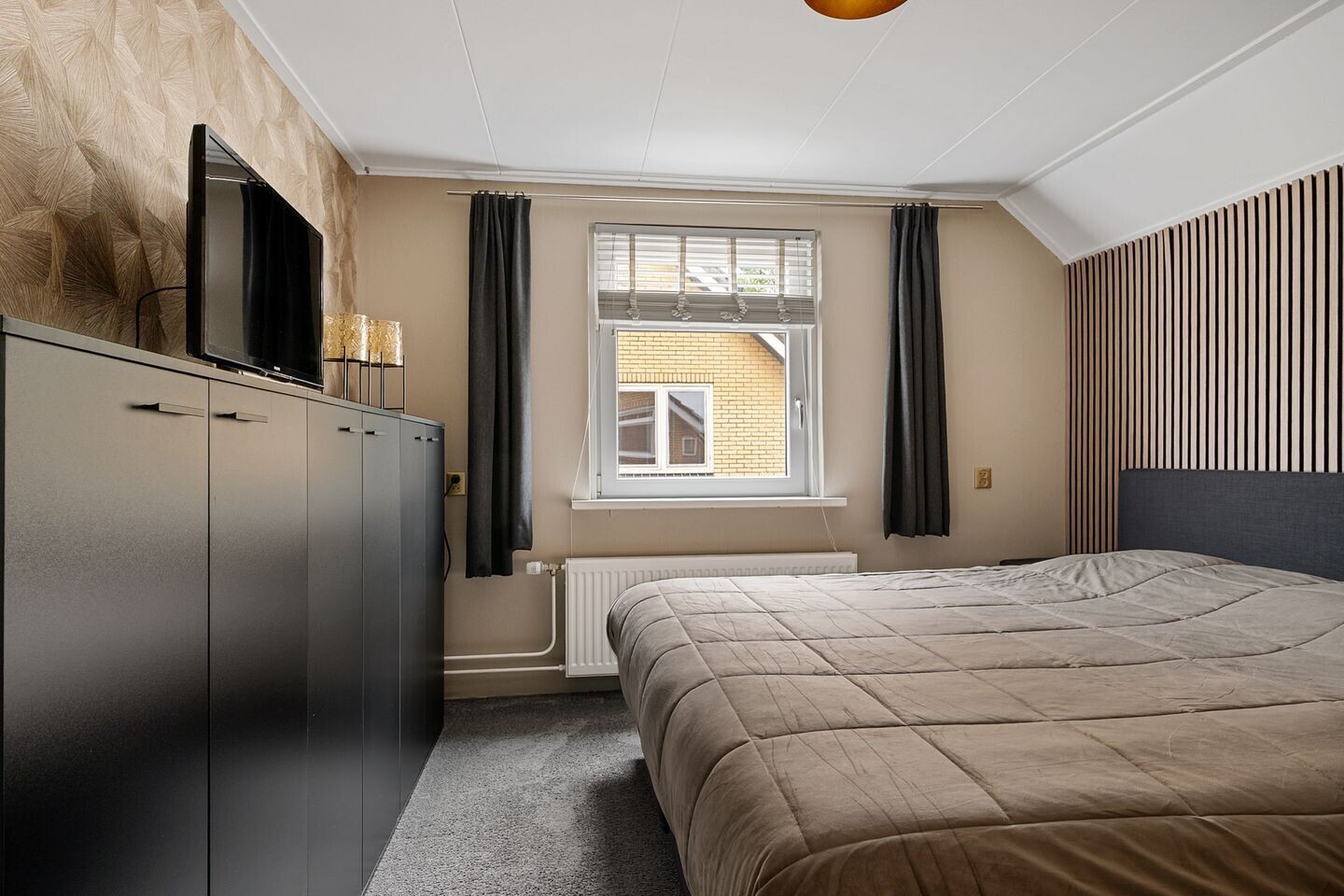 Vrijstaande woning te koop: Fiifhuzen 32, Harkema