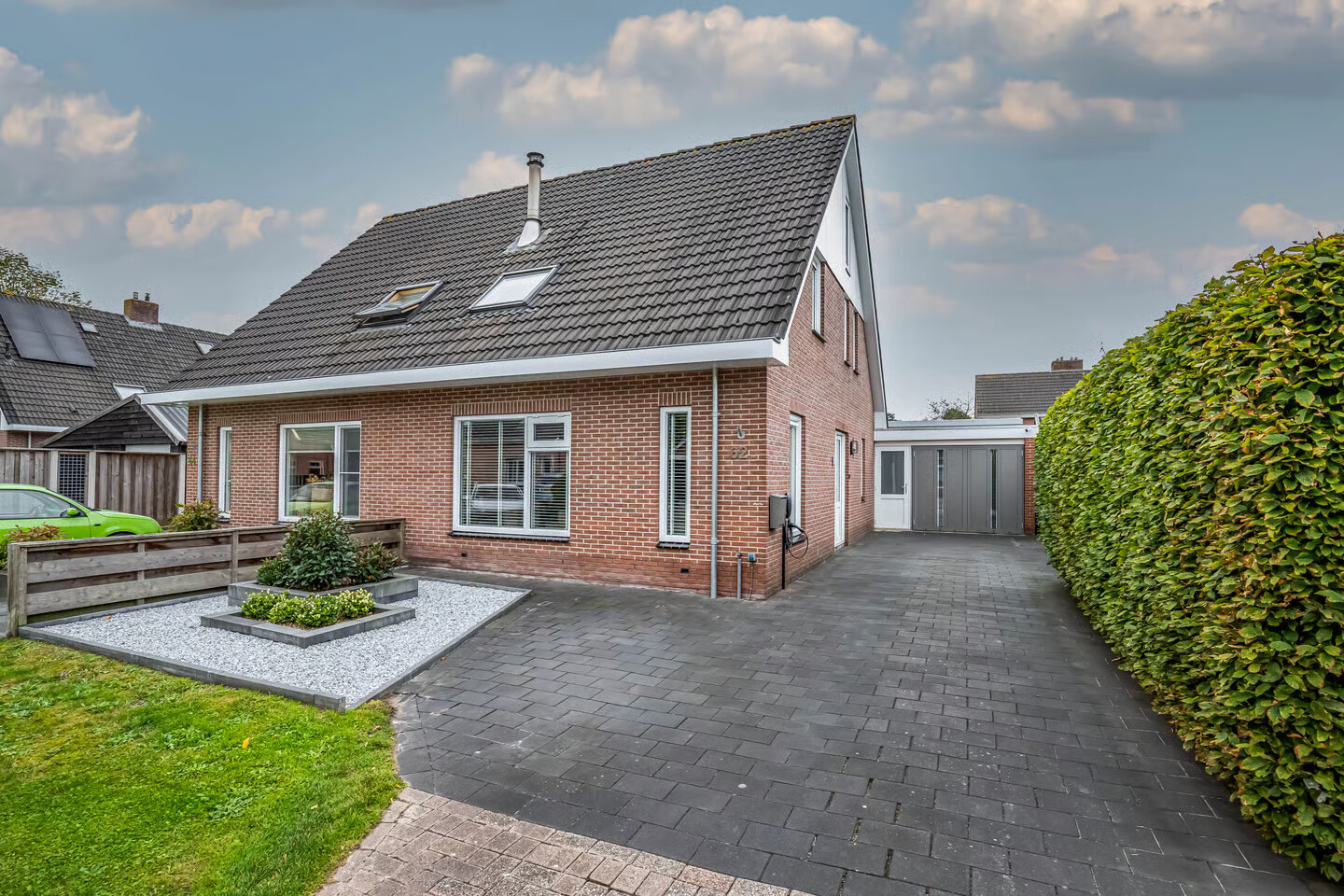 Twee-onder-één-kap te koop: De Elzen 62, Harkema