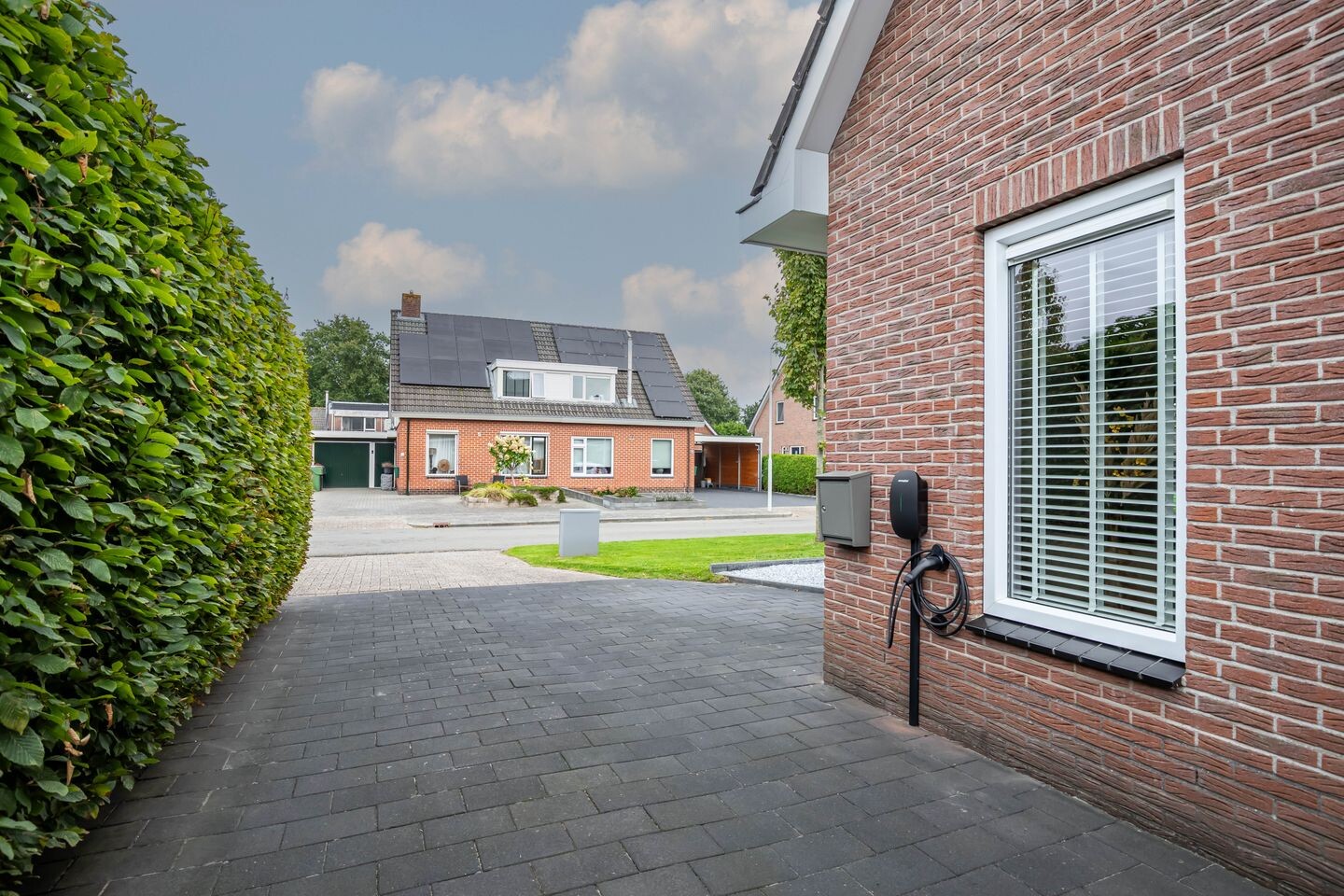 Twee-onder-één-kap te koop: De Elzen 62, Harkema