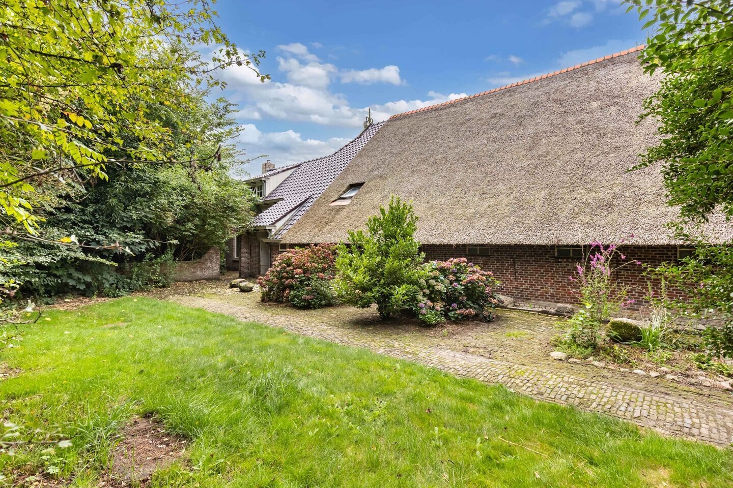 Vrijstaande woning te koop: Legeloane 4, Augustinusga