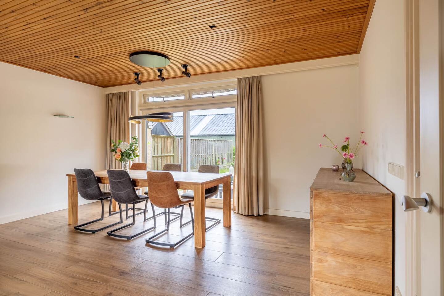 Vrijstaande woning te koop: Kuipersweg 40, Buitenpost