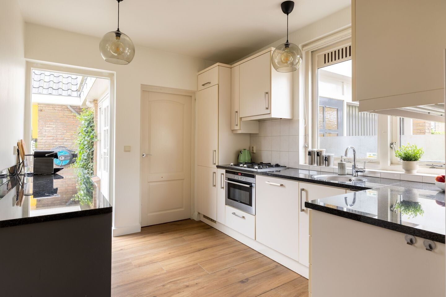 Vrijstaande woning te koop: Kuipersweg 40, Buitenpost
