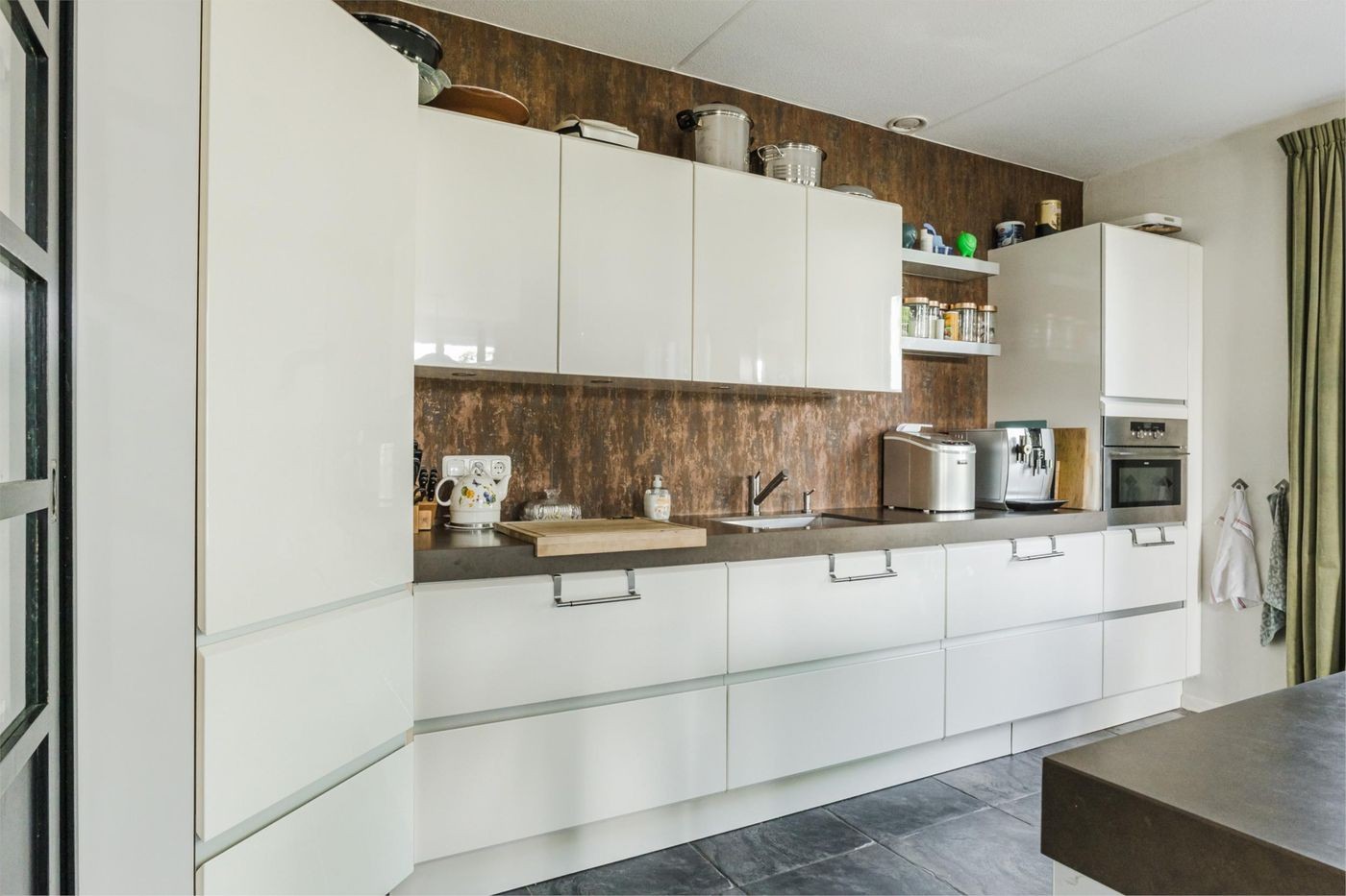 Vrijstaande woning te koop: Lutkepost 3, Buitenpost