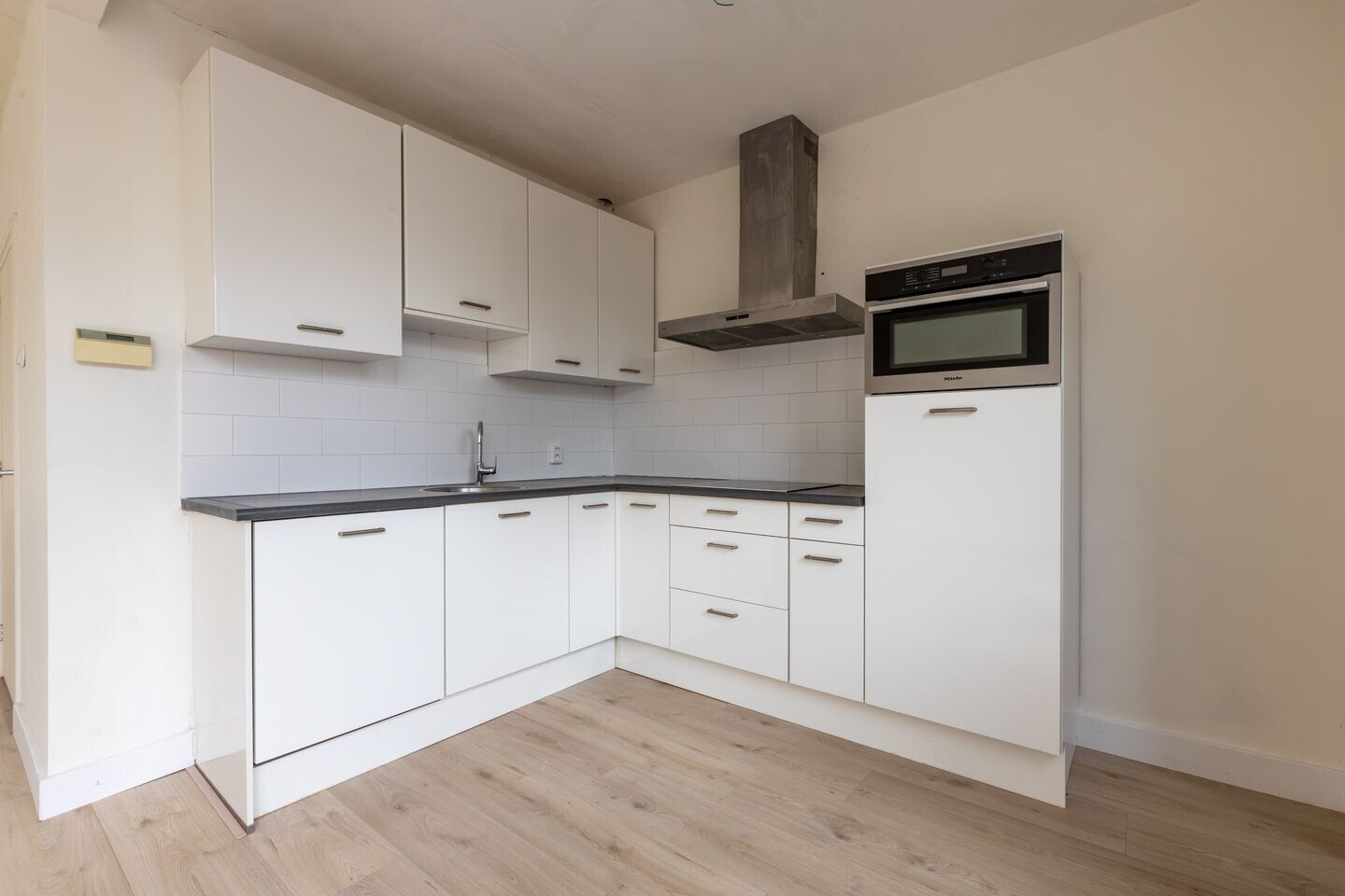 Tussenwoning te koop: Jakob de Graafstraat 22, Kollumerpomp