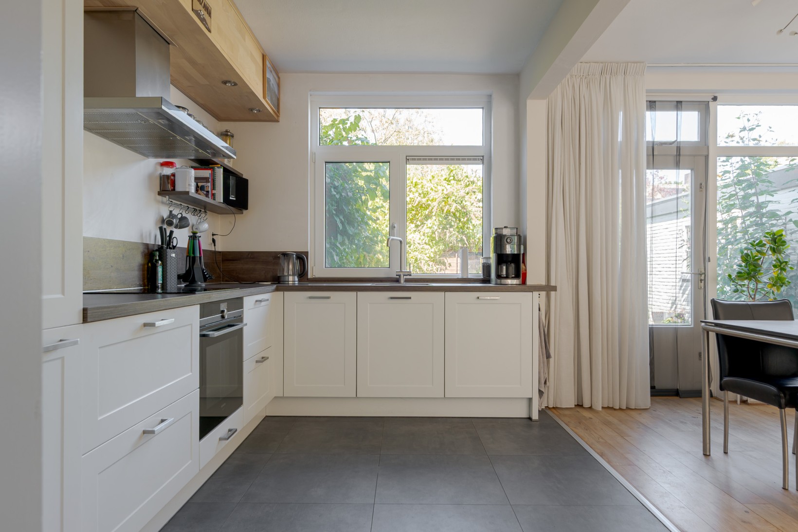 Tussenwoning te koop: Oudgenoegstraat 50, Roden