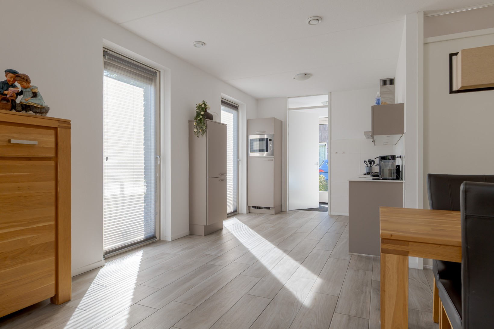 Twee-onder-één-kap te koop: H. Scheepstrastraat 23, Roden