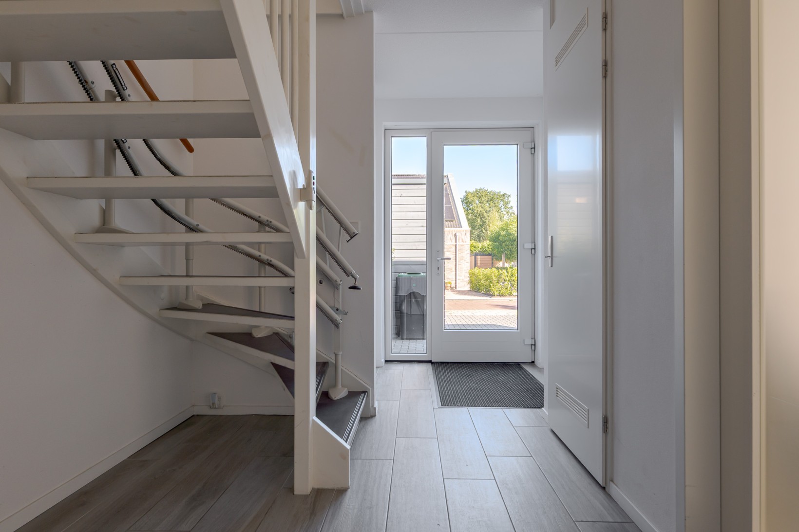 Twee-onder-één-kap te koop: H. Scheepstrastraat 23, Roden