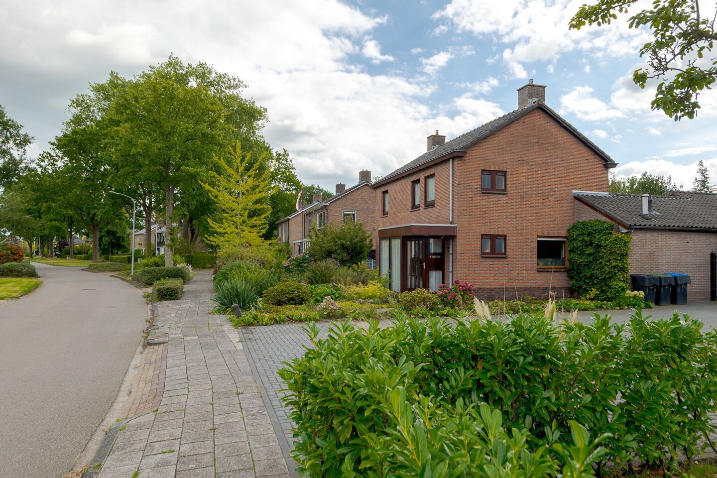 Vrijstaande woning te koop: Jachtlaan 3, Roden