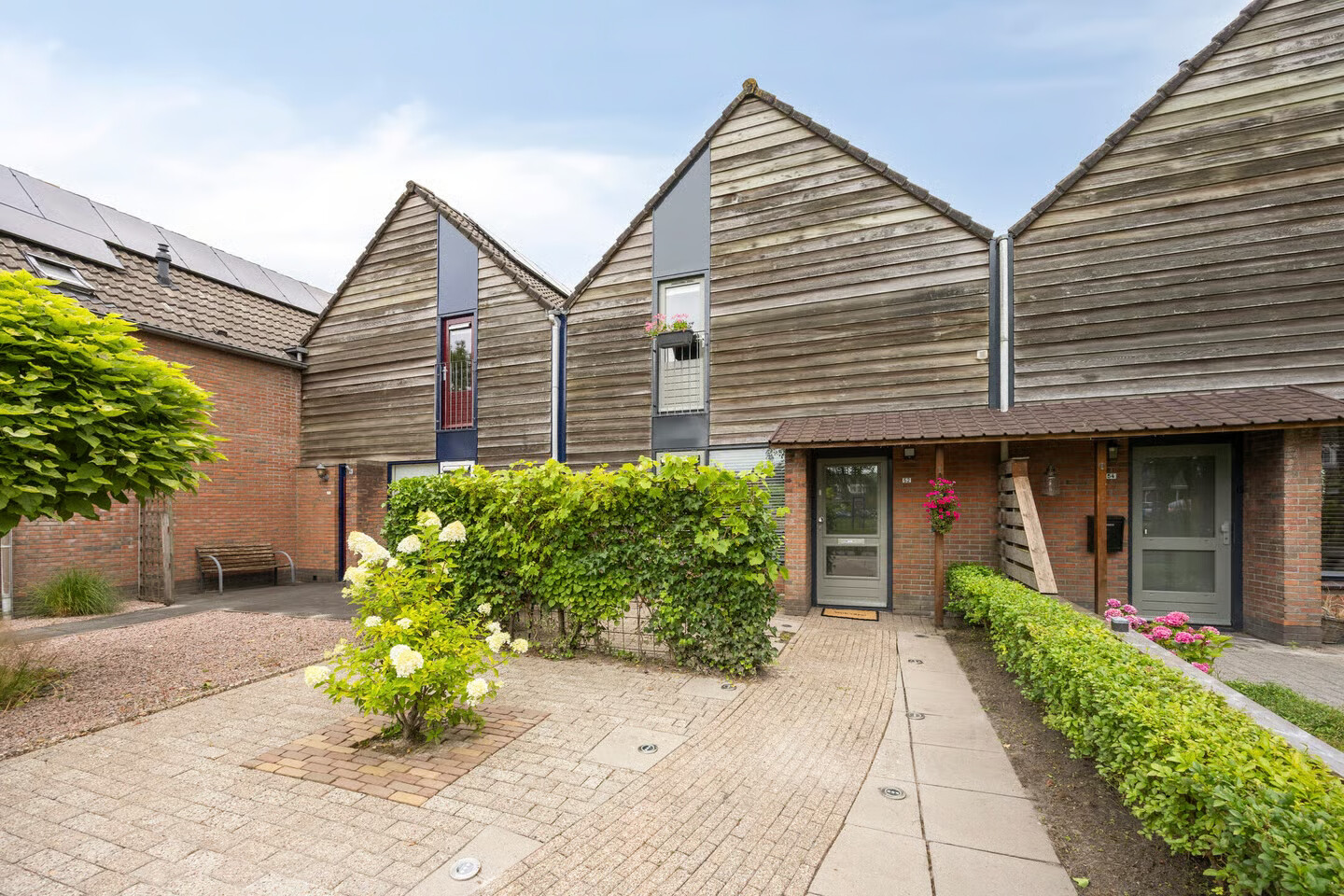 Tussenwoning te koop: Stinsenweg 52, Roden
