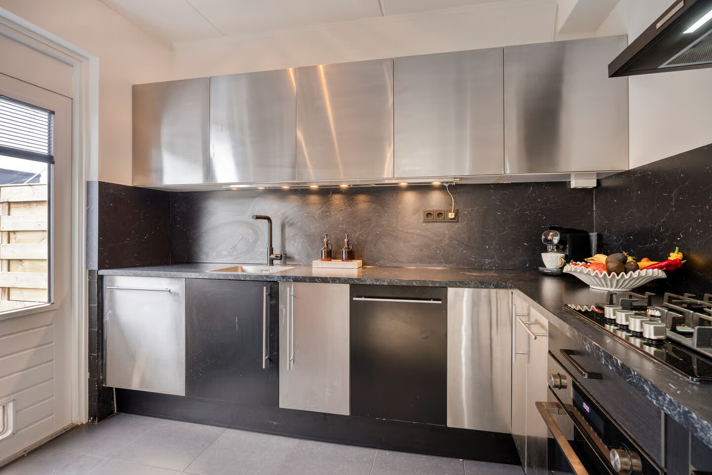 Tussenwoning te koop: Stinsenweg 52, Roden