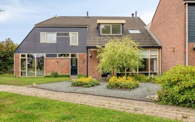 den Dam 14