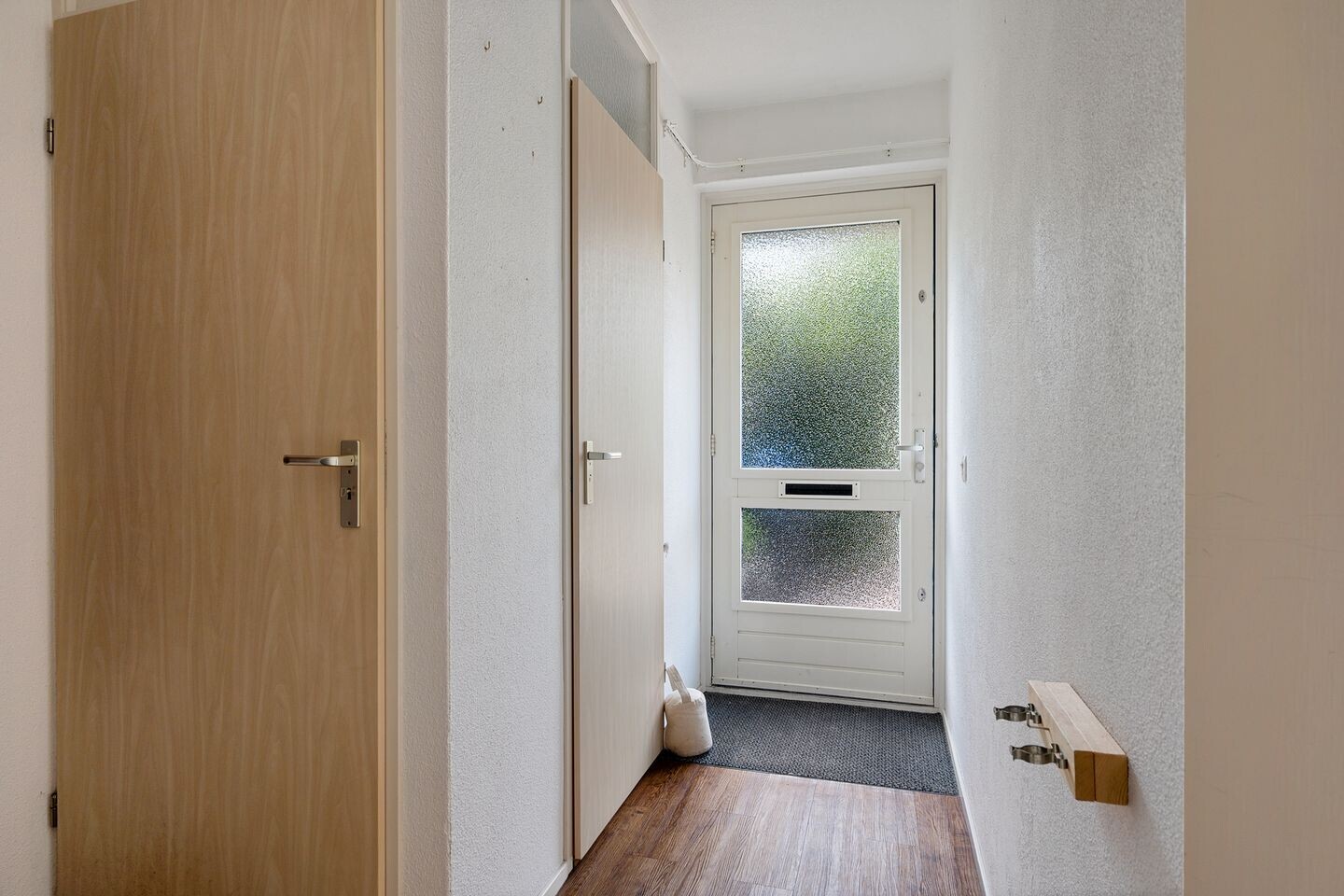 Tussenwoning te koop: Veenwortel 25, Roden