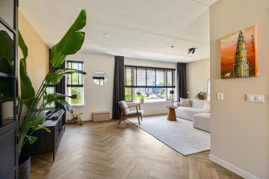 Hoekwoning te koop: Pinksterbloem 29, Roden