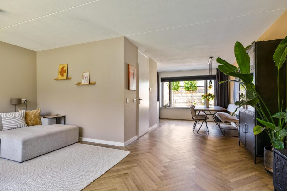 Hoekwoning te koop: Pinksterbloem 29, Roden