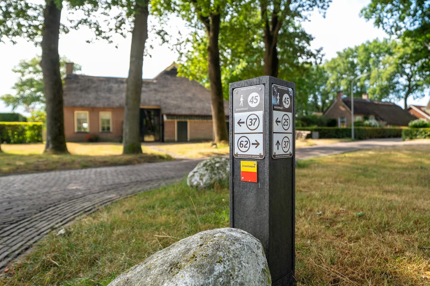 Vrijstaande woning te koop: Esweg 12, Norg