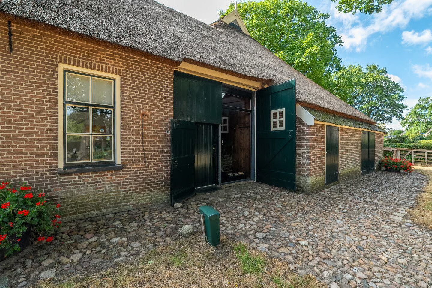 Vrijstaande woning te koop: Esweg 12, Norg