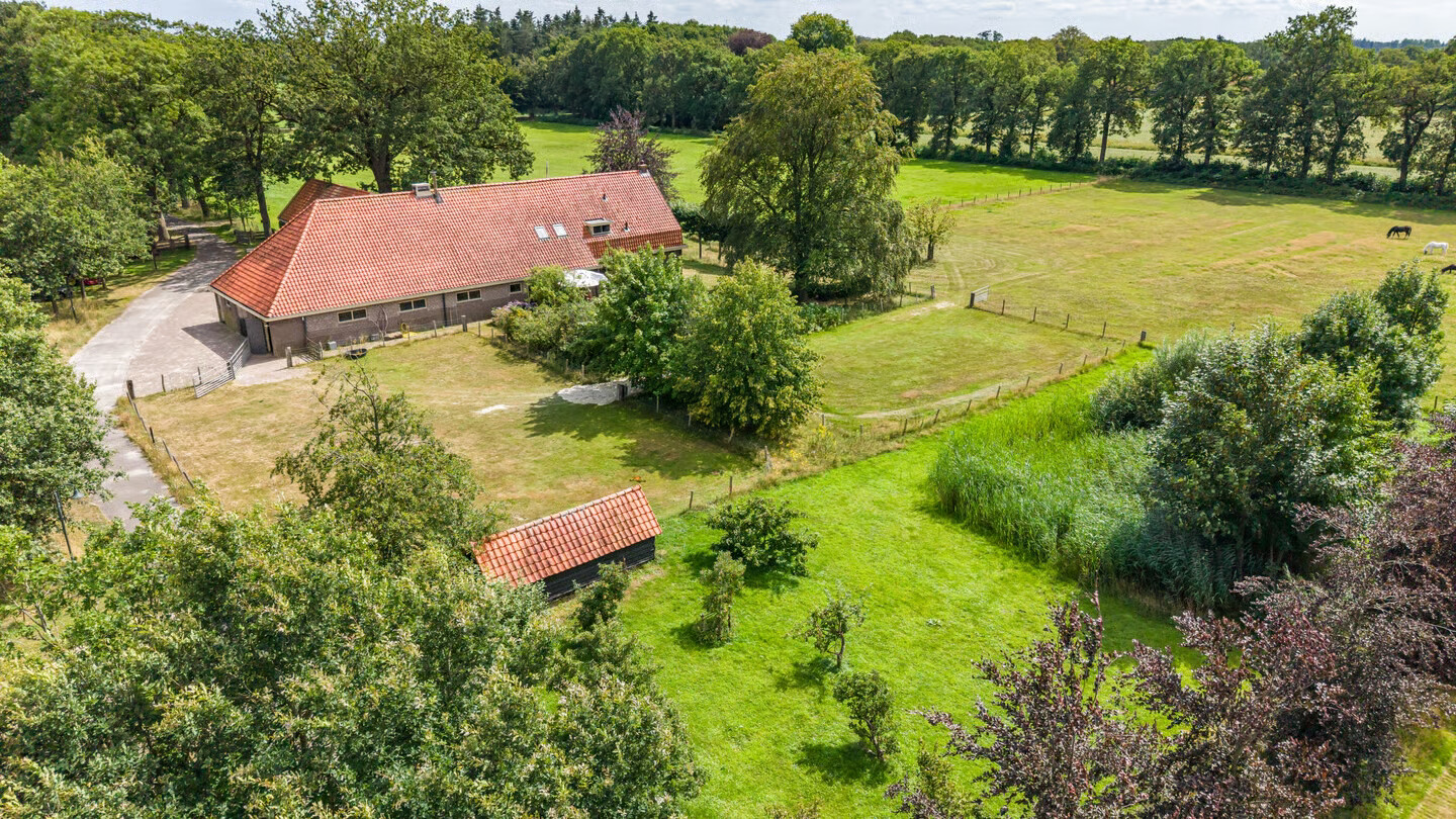 Vrijstaande woning te koop: Bergveenweg 1, Veenhuizen