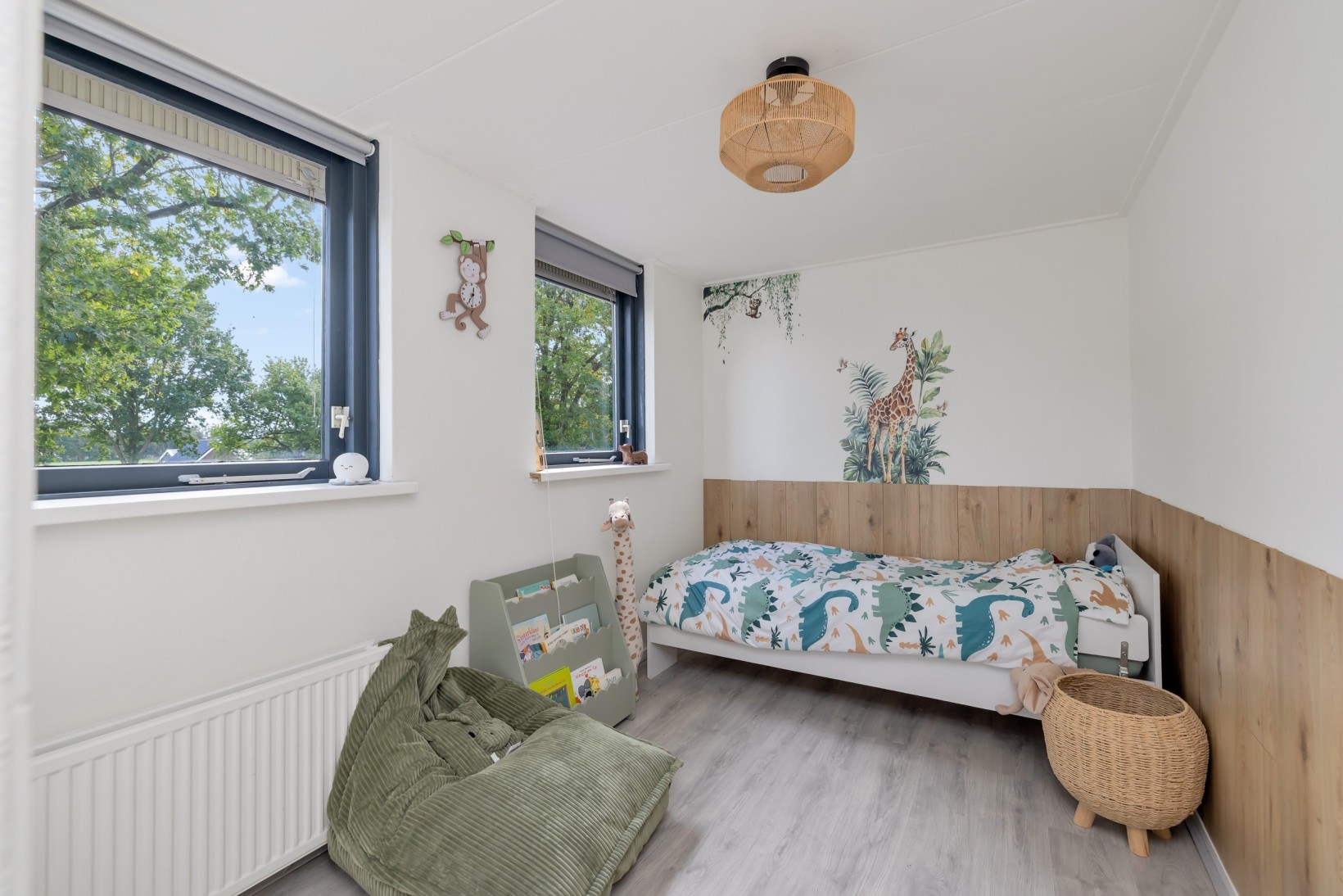Tussenwoning te koop: Boveneind 80, Leek