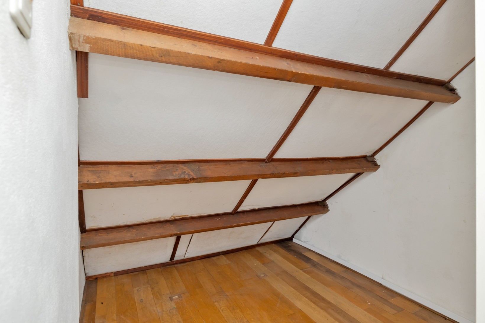 Tussenwoning te koop: Boveneind 80, Leek