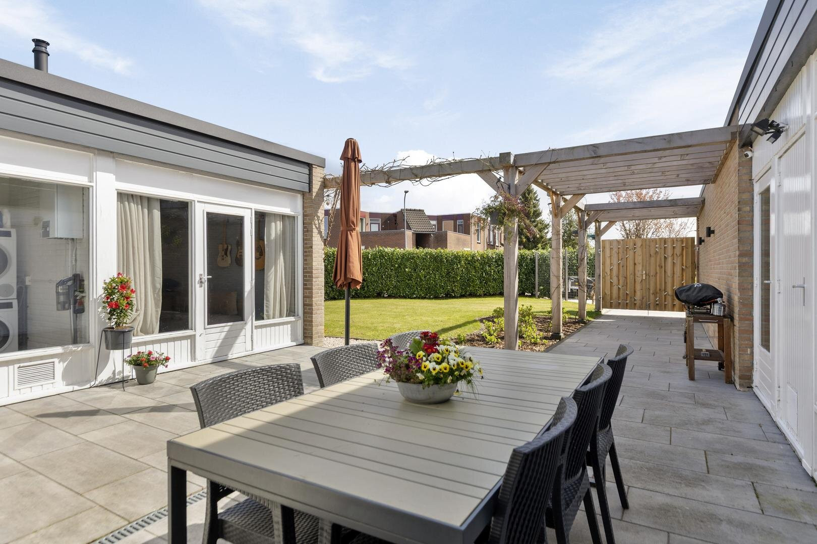Vrijstaande woning te koop: Goldbergsingel 61, Leek
