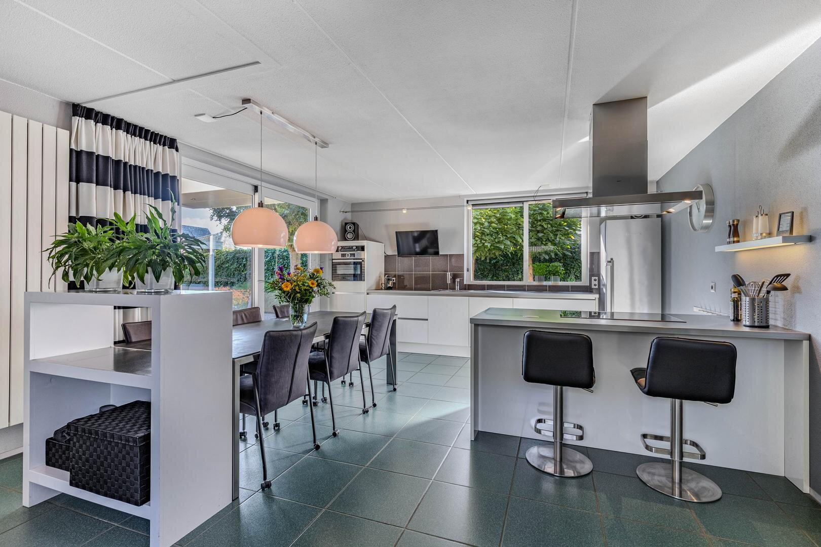 Vrijstaande woning te koop: Wolveschansdreef 15, Leek
