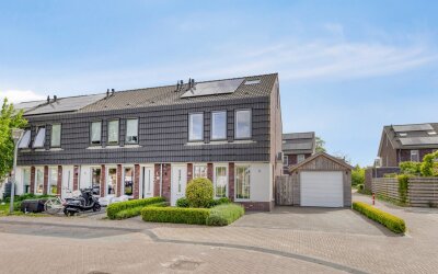 Kersenboom 18