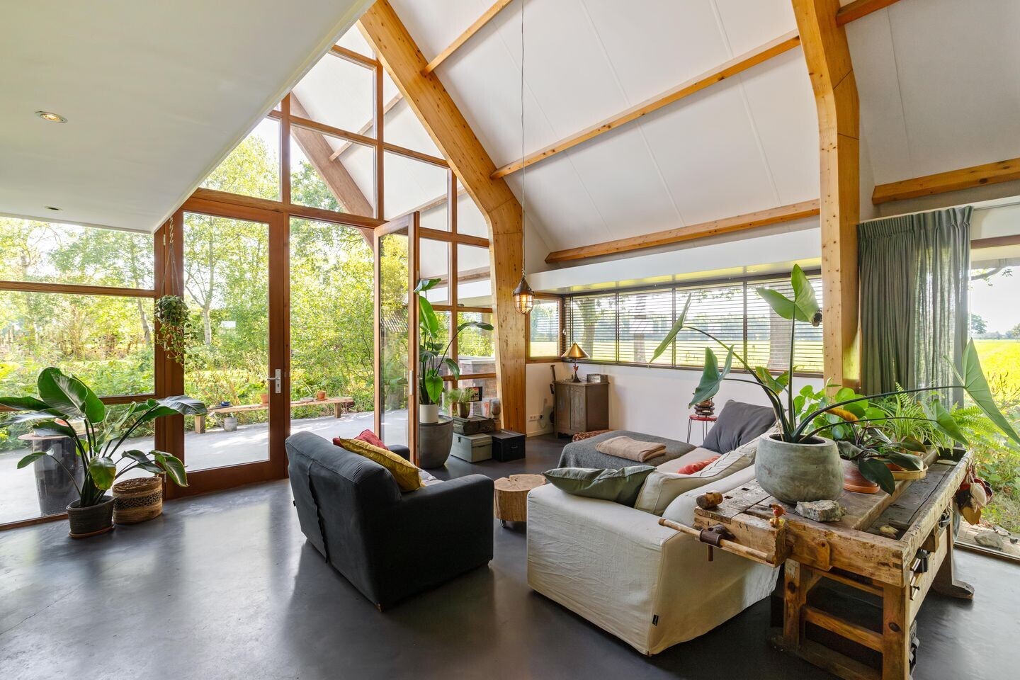 Vrijstaande woning te koop: Commissiebos 6, Zevenhuizen