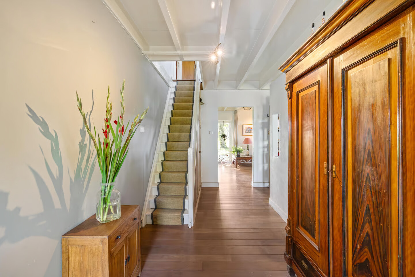 Vrijstaande woning te koop: Commissiebos 6, Zevenhuizen