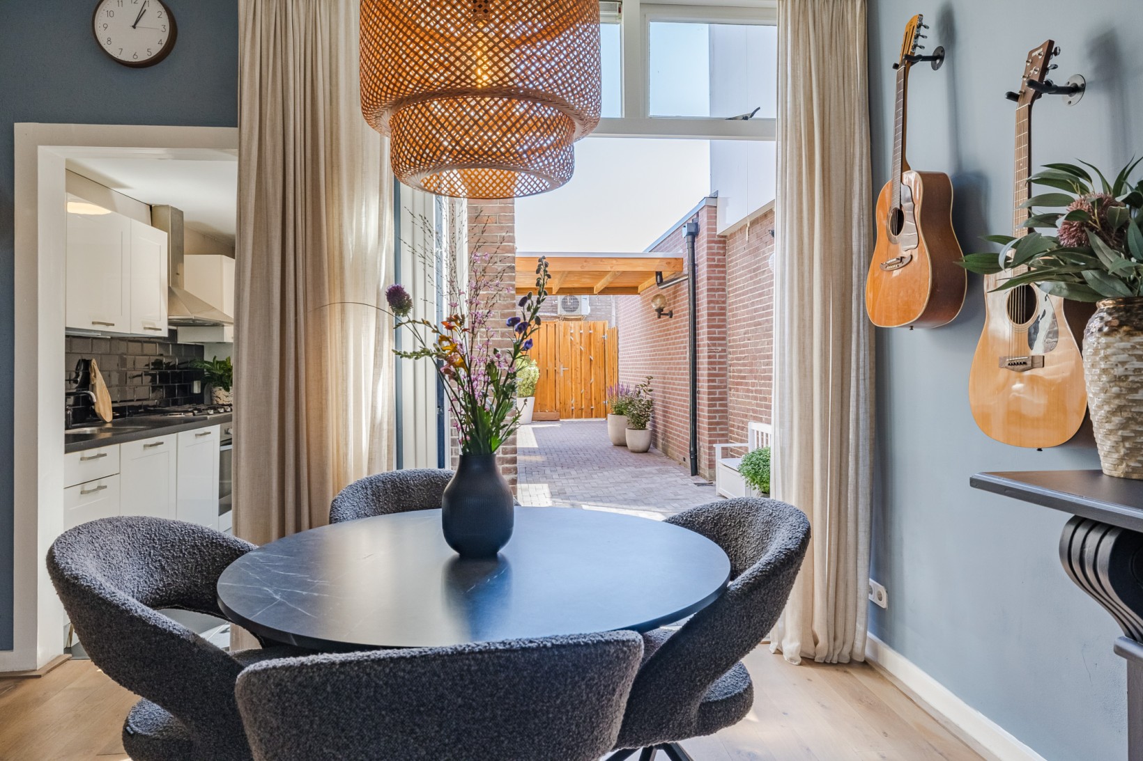 Tussenwoning te koop: Oude-Molenstraat 42, Assen