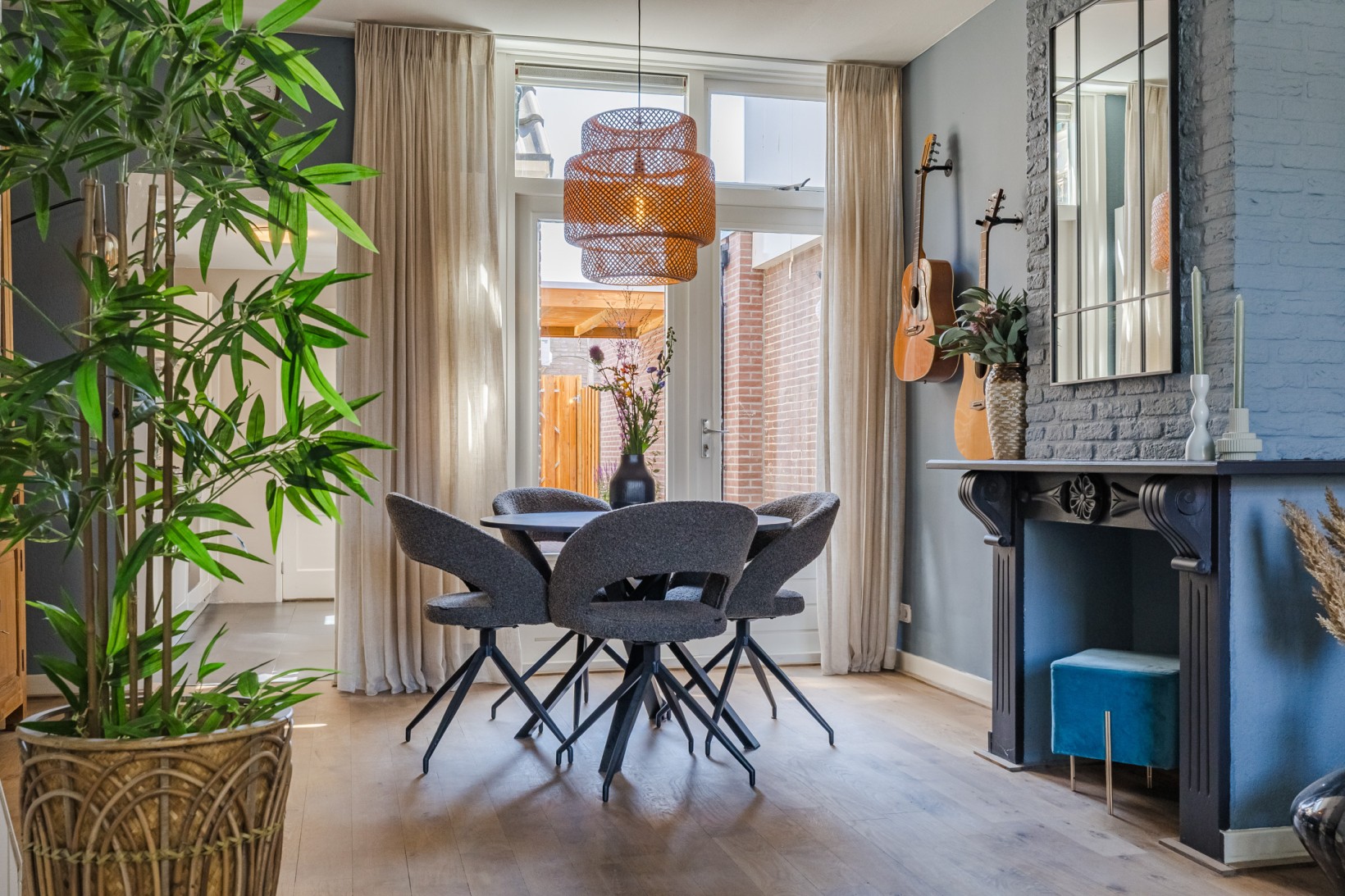 Tussenwoning te koop: Oude-Molenstraat 42, Assen