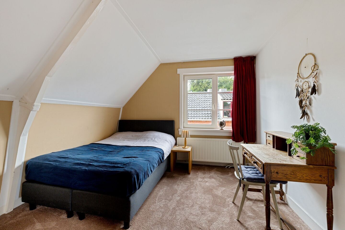 Vrijstaande woning te koop: Esstraat 1, Assen