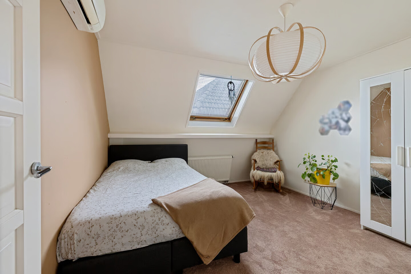 Vrijstaande woning te koop: Esstraat 1, Assen