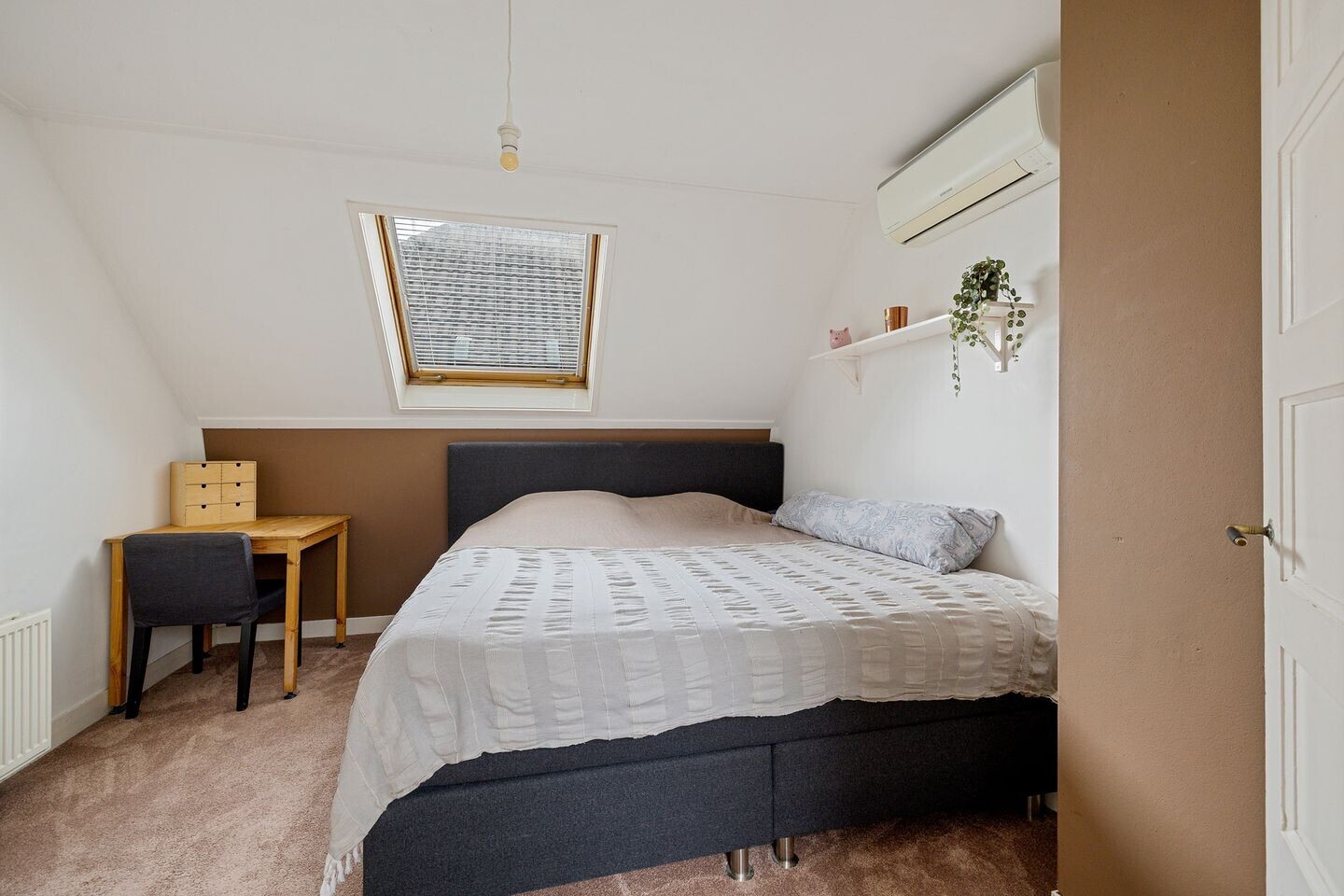 Vrijstaande woning te koop: Esstraat 1, Assen