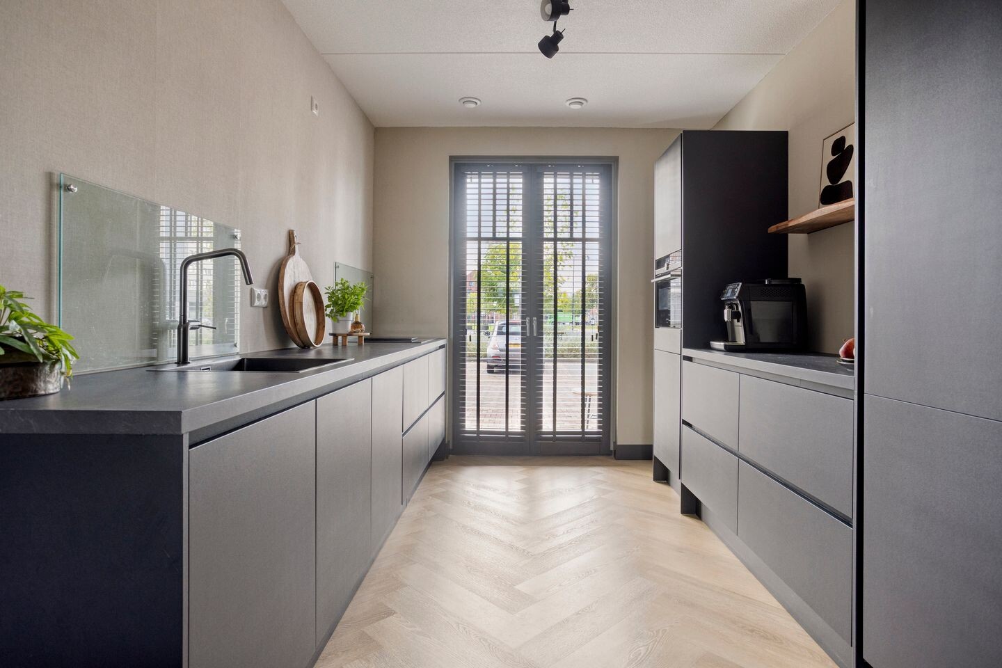 Tussenwoning te koop: Veemarktzicht 31, Assen