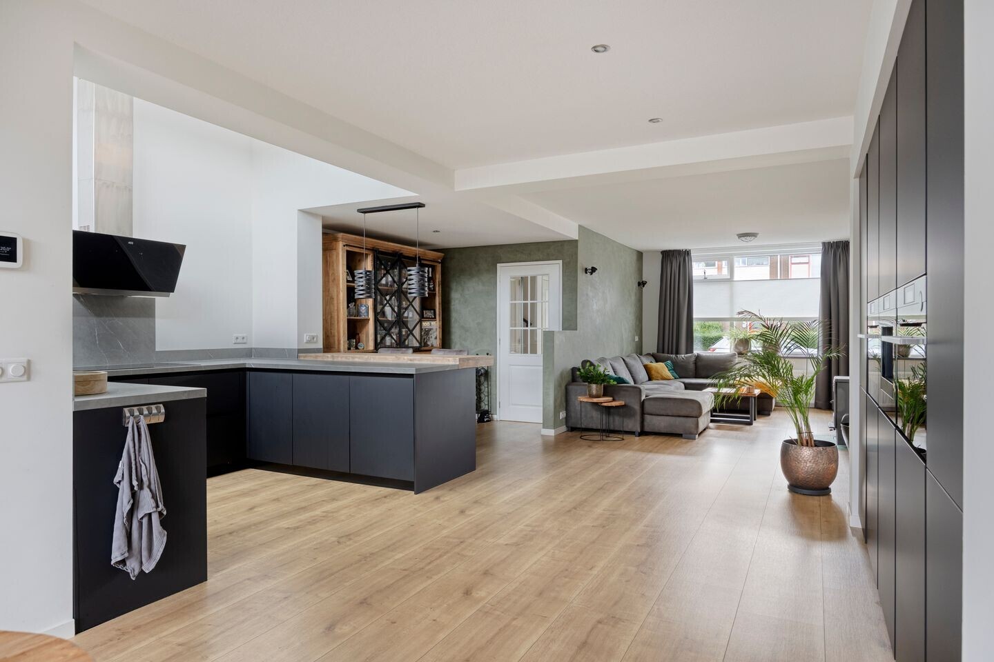 Tussenwoning te koop: Prins Willemstraat 8, Assen