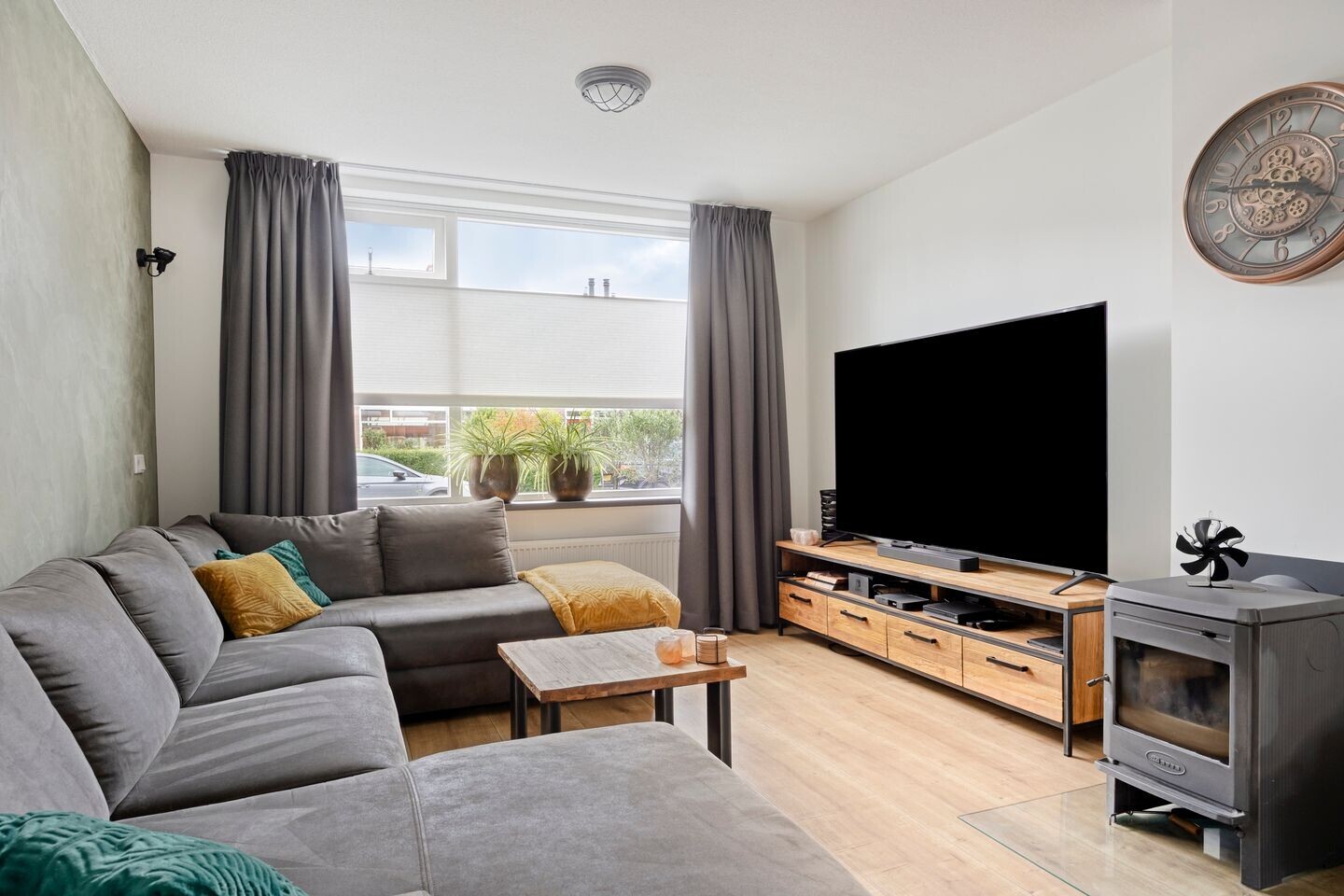 Tussenwoning te koop: Prins Willemstraat 8, Assen