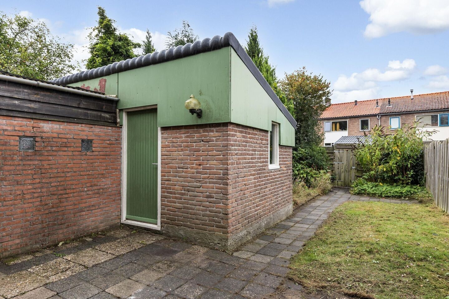 Tussenwoning te koop: Marisstraat 17, Assen