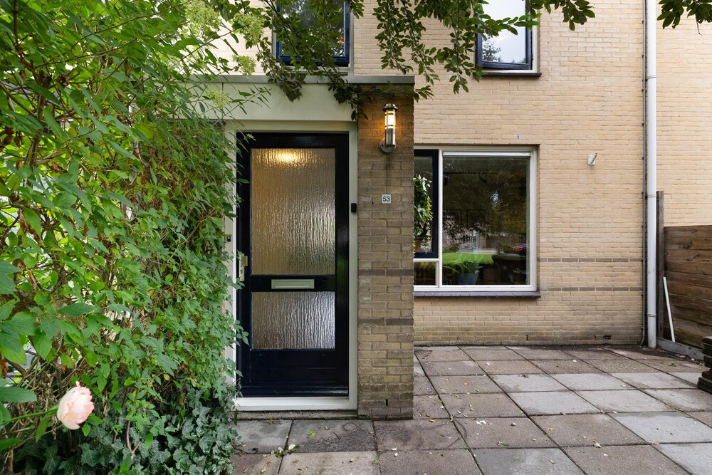 Tussenwoning te koop: Naoberdreef 53, Assen