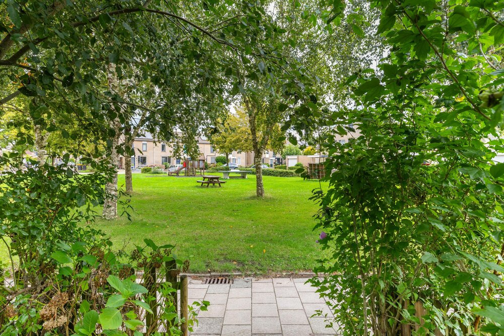 Tussenwoning te koop: Naoberdreef 53, Assen
