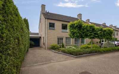 Tesingehof 16