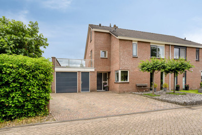 Kristalstoep 1