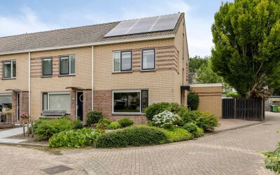 Opaalstoep 23