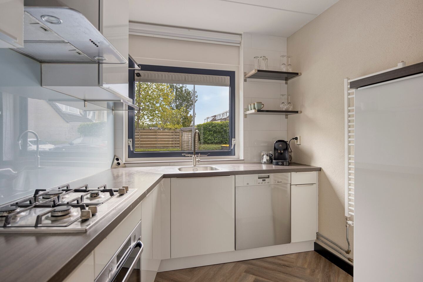 Tussenwoning te koop: Hophullen 39, Assen