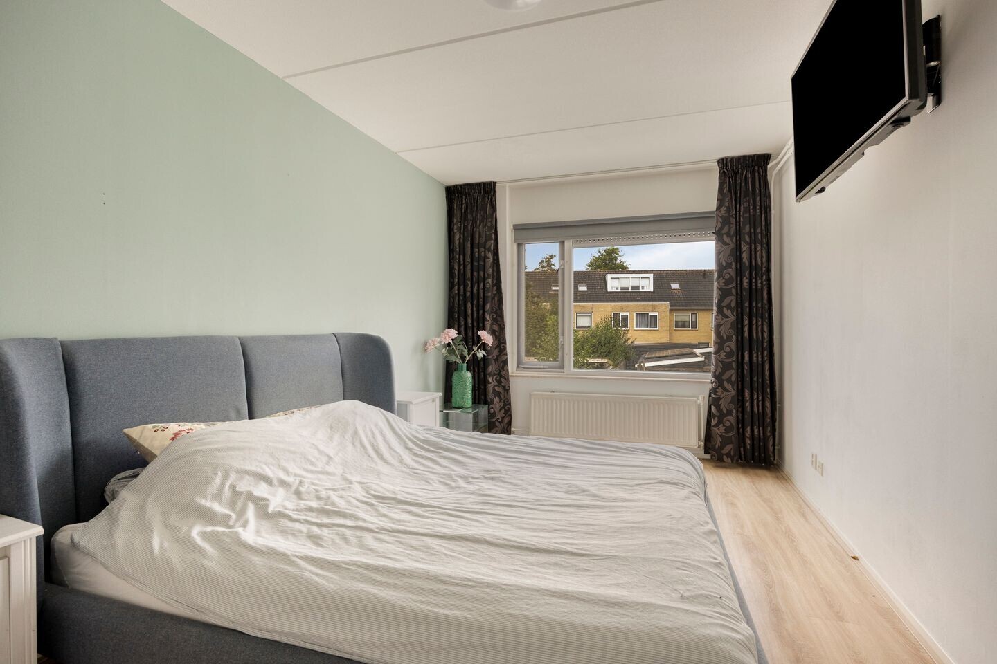 Tussenwoning te koop: Hophullen 39, Assen