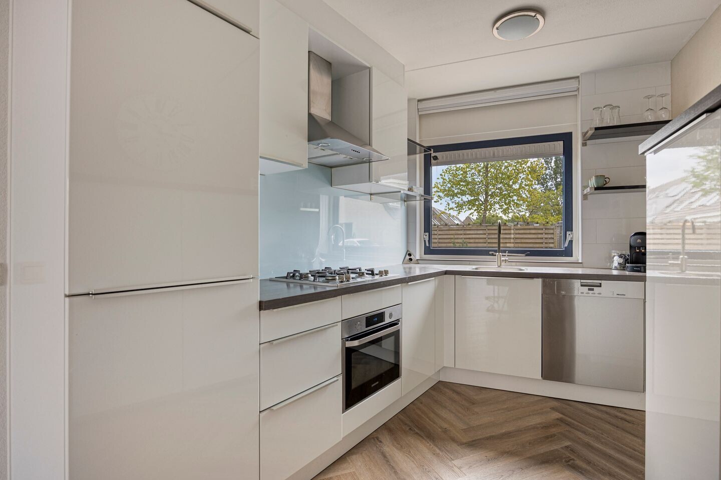 Tussenwoning te koop: Hophullen 39, Assen