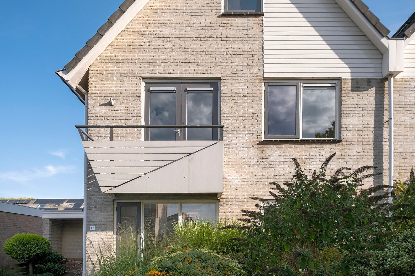 Twee-onder-één-kap te koop: Vossenslag 12, Assen