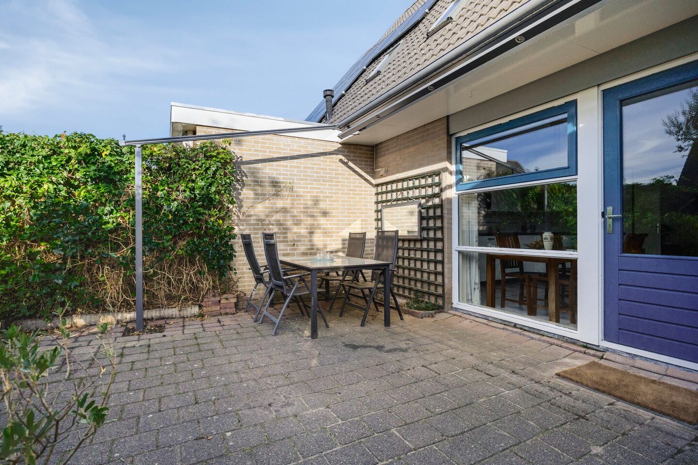 Twee-onder-één-kap te koop: Zandhamel 8, Assen